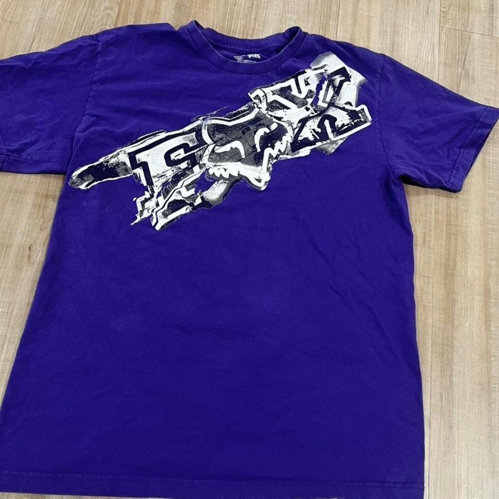 Purple Fox Racing graphic t-shirt